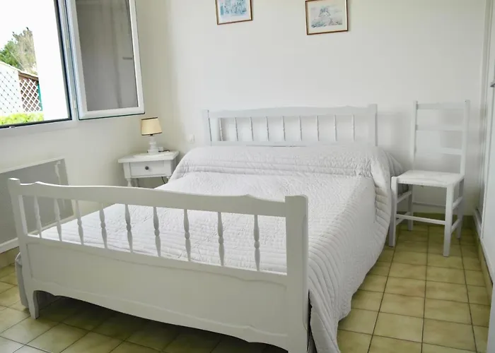 A 4 A * Brem-Sur-Mer