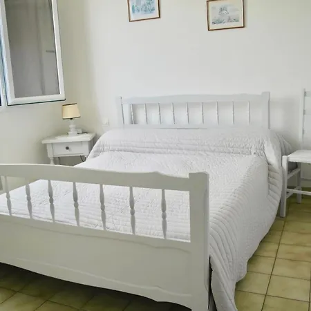 A 4 A * Брем-сюр-Мер